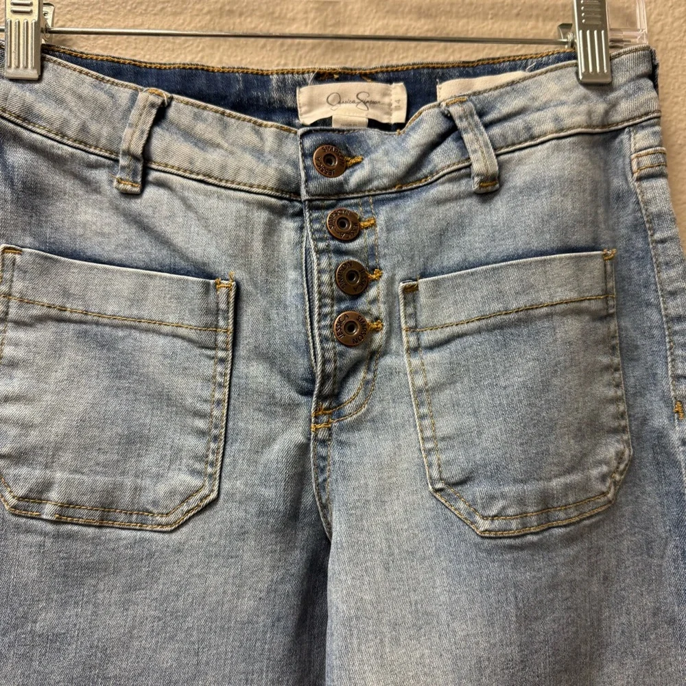 Jessica Simpson High Rise Wide Leg Crop Jeans Light Wash Size 24 - Picture 2 of 8